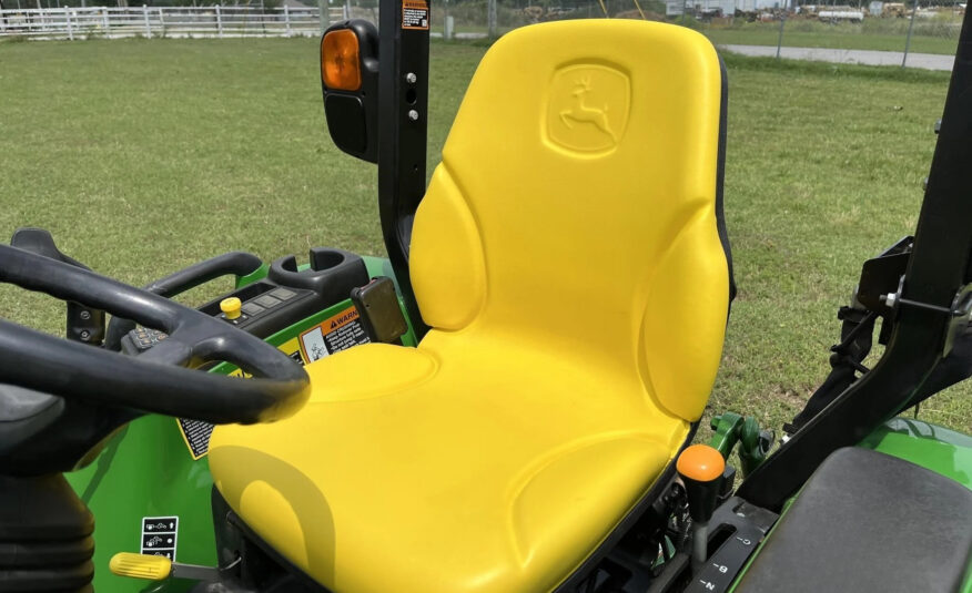 2018 John Deere 3046R