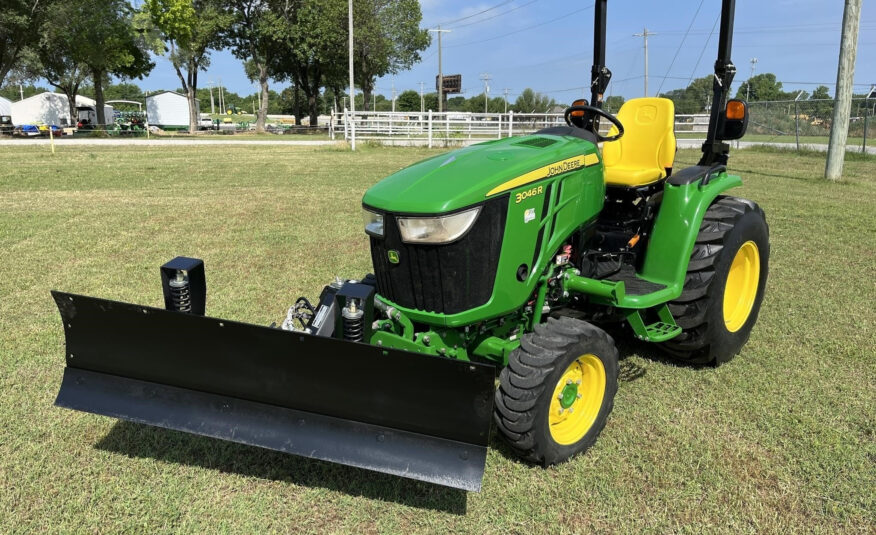 2018 John Deere 3046R