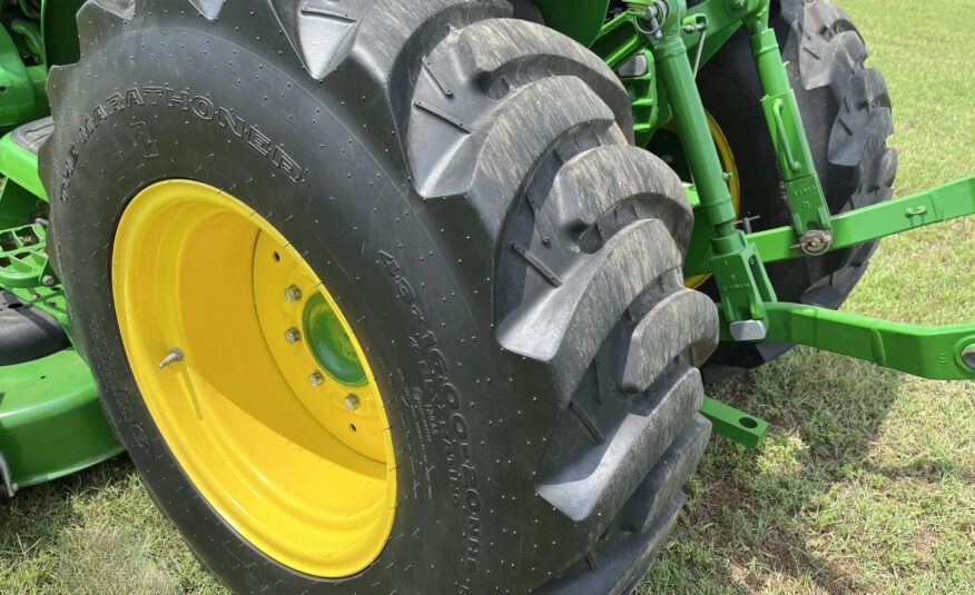 2018 John Deere 3046R