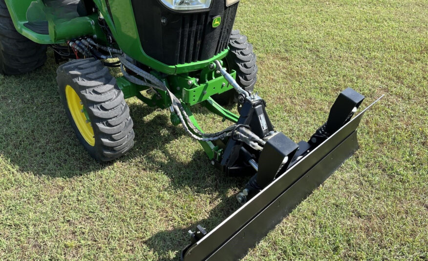 2018 John Deere 3046R